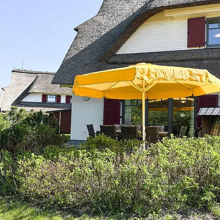 Am Mariannenweg Reethaus 16b Holiday home *